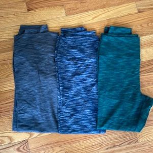 Three pair of Outdoor Voices Freeform 7/8 high rise leggings